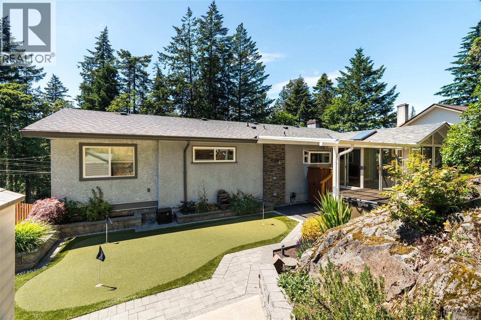 Photo 18 of 2381 Bellamy Rd, Langford BC