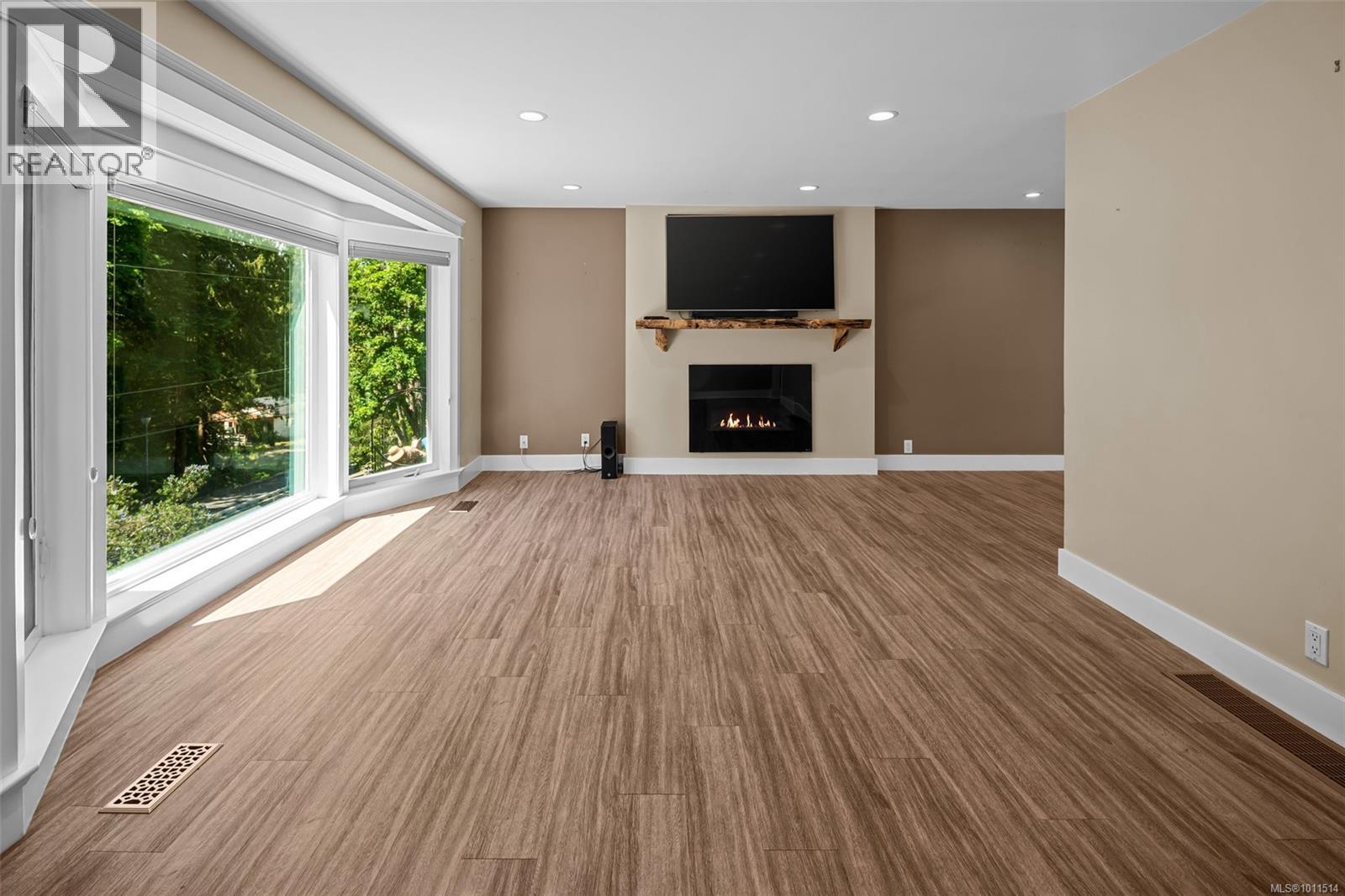 Photo 5 of 2381 Bellamy Rd, Langford BC