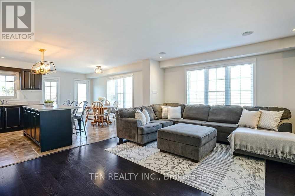 Photo 17 of 15 Mcphail Place, Hamilton ON
