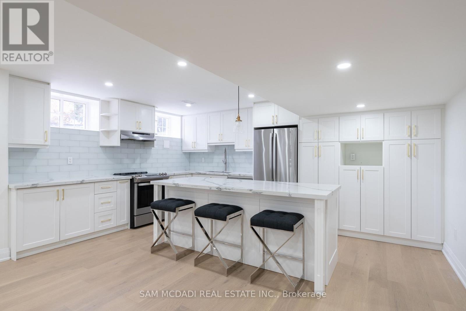Photo 17 of 1096 Westbrook Road, Hamilton ON