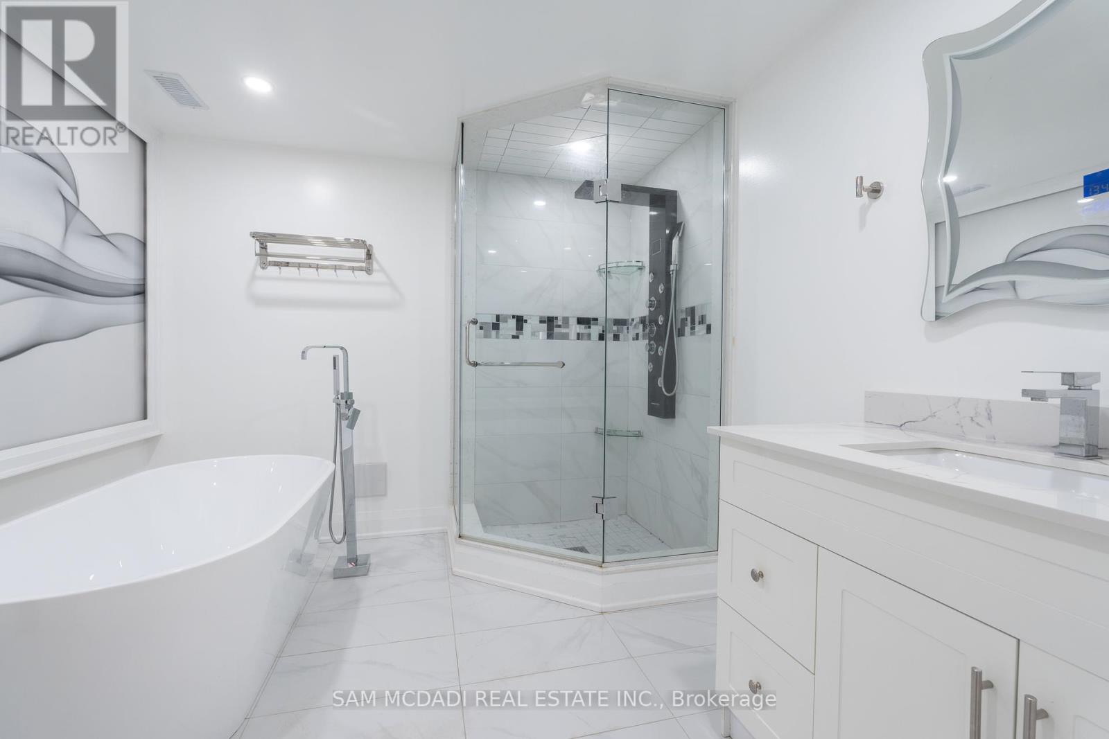 Photo 29 of 1096 Westbrook Road, Hamilton ON