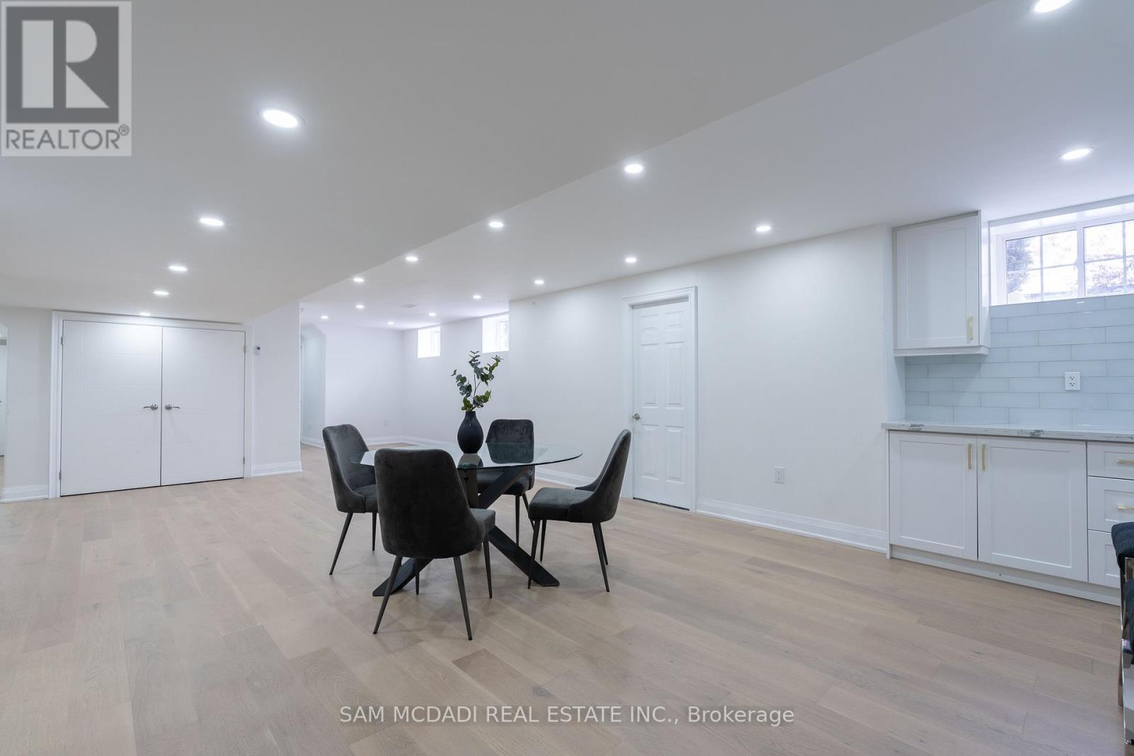 Photo 16 of 1096 Westbrook Road, Hamilton ON
