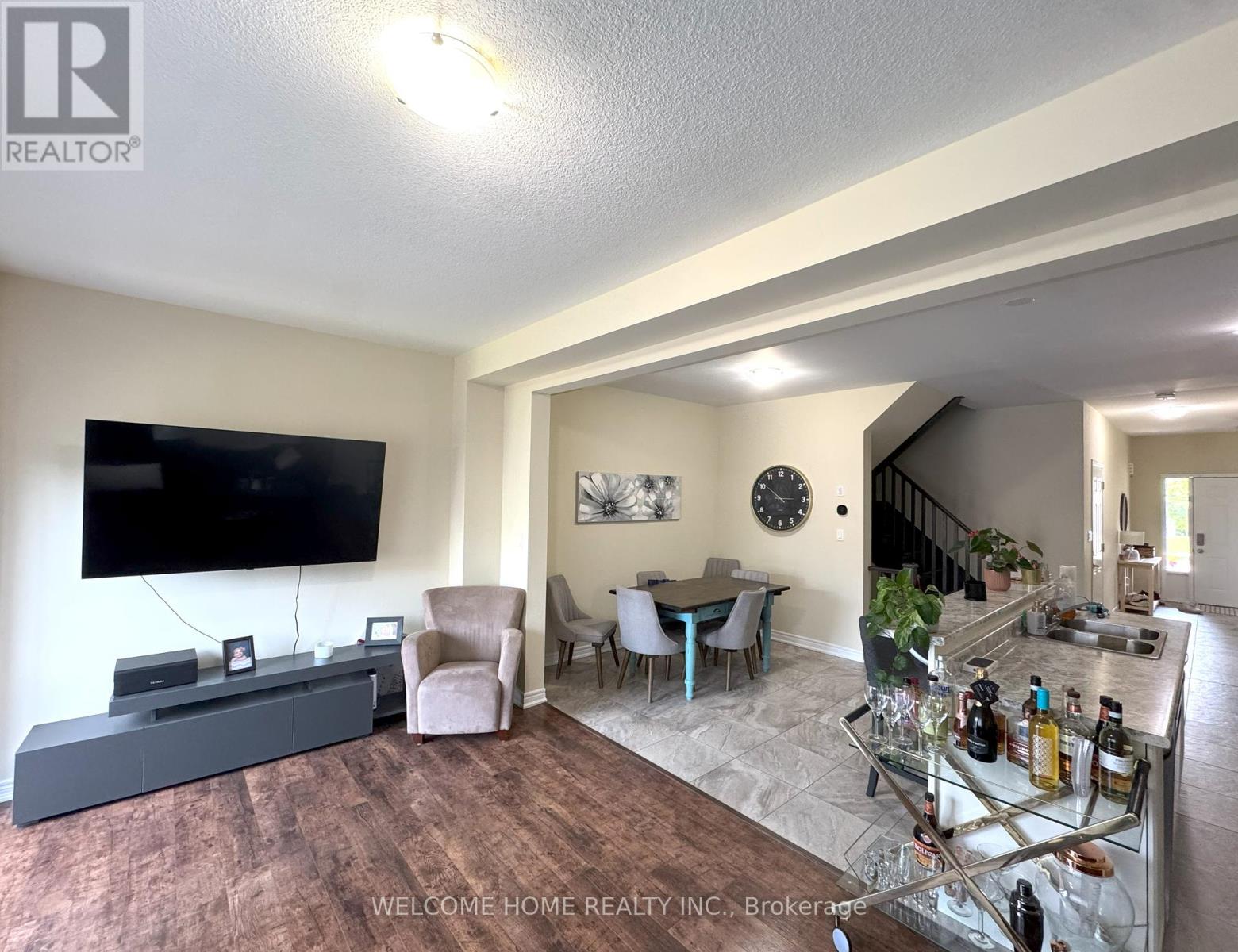 Photo 10 of 65 Bradbury Road, Hamilton ON