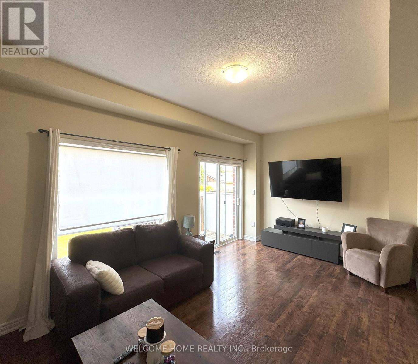 Photo 9 of 65 Bradbury Road, Hamilton ON