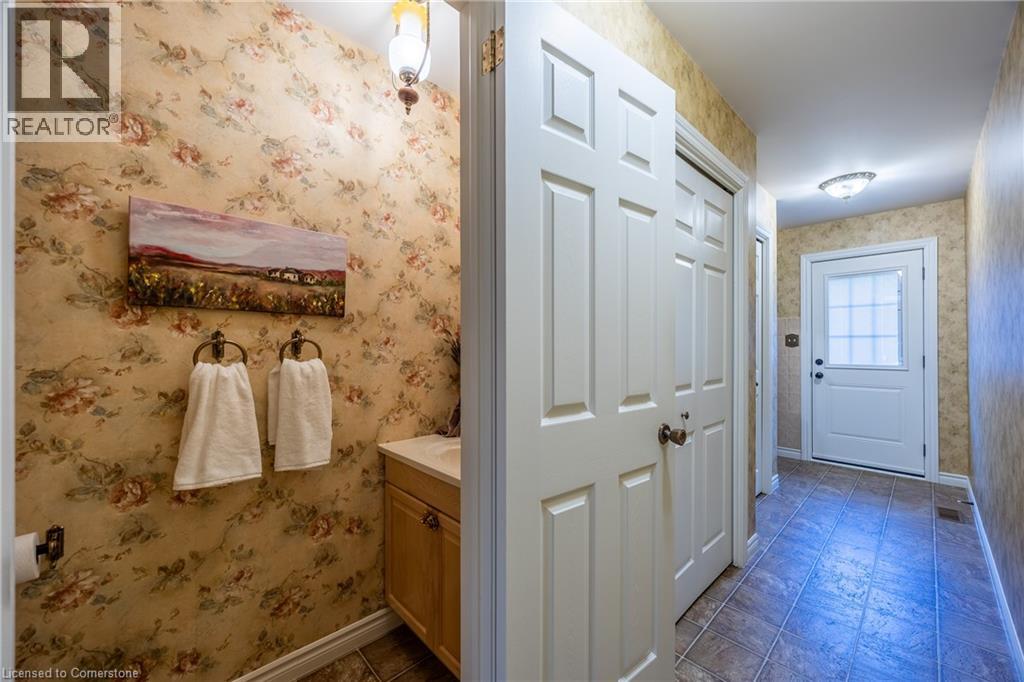 Photo 14 of 222 Duncombe Road, Waterford ON