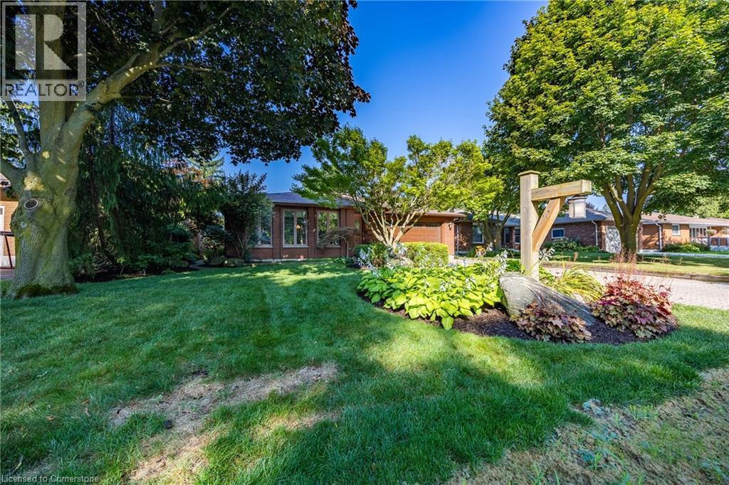 Photo 3 of 222 Duncombe Road, Waterford ON