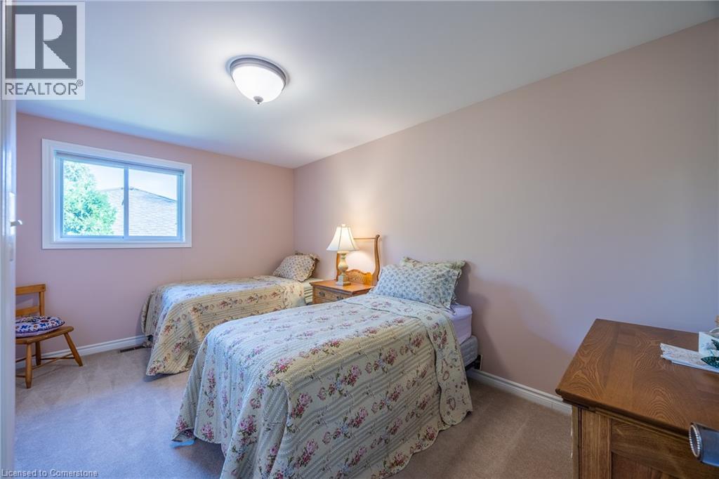 Photo 22 of 222 Duncombe Road, Waterford ON