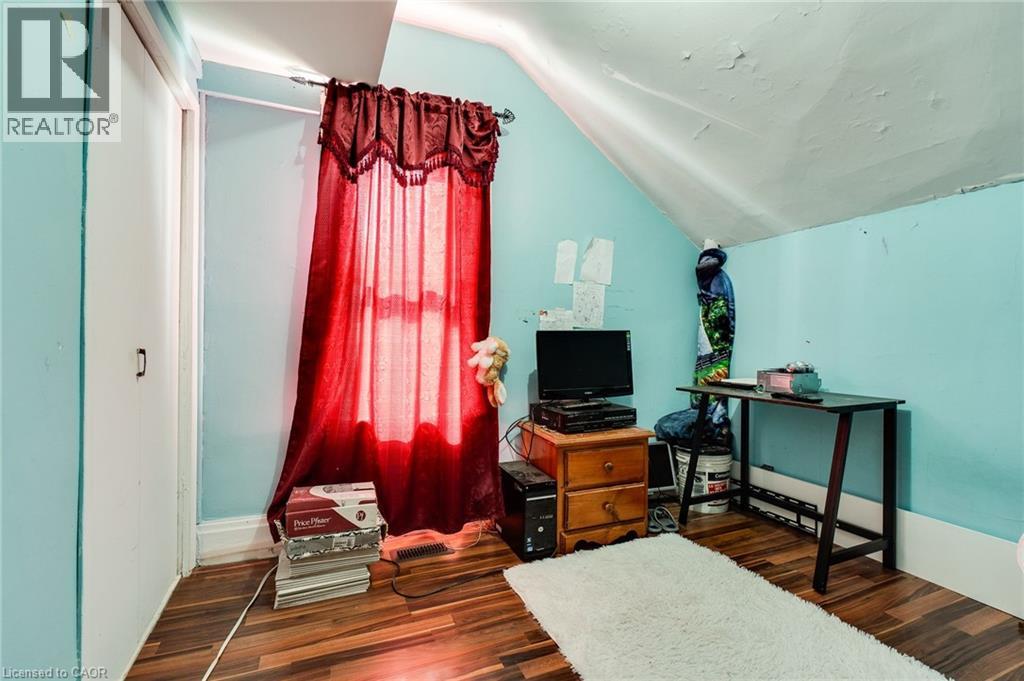Photo 15 of 151 Lancaster Street E, Kitchener ON