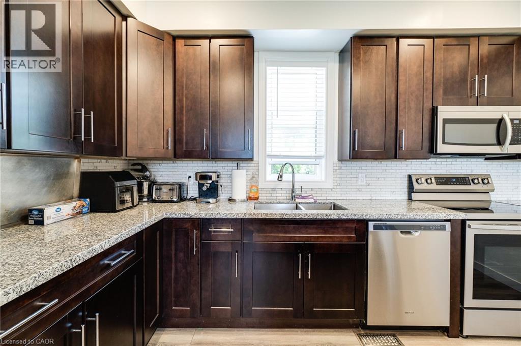 Photo 19 of 151 Lancaster Street E, Kitchener ON