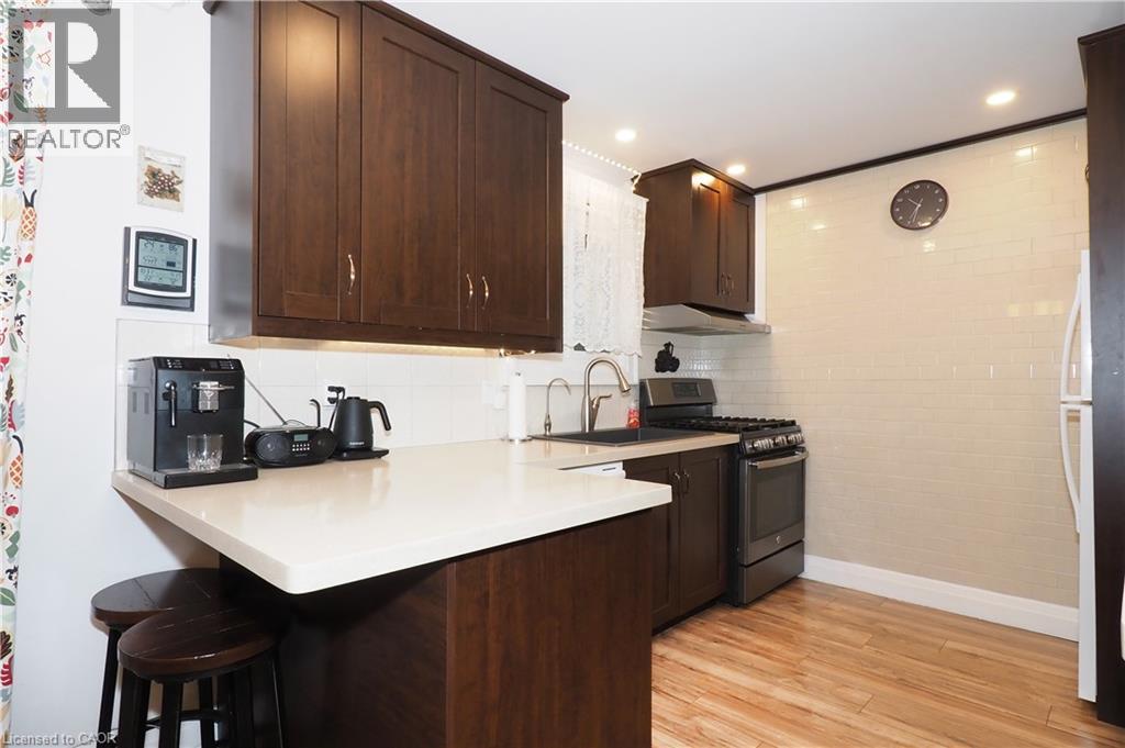 Photo 3 of 49 Cedarwoods Crescent Unit 50, Kitchener ON