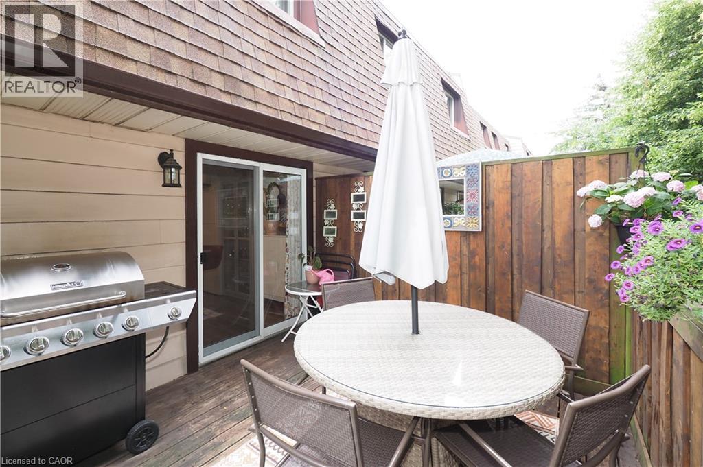 Photo 15 of 49 Cedarwoods Crescent Unit 50, Kitchener ON