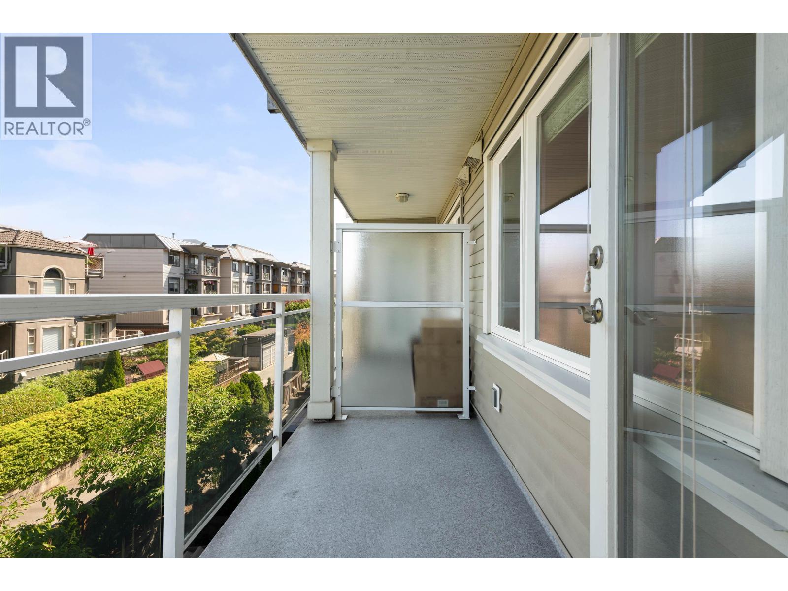 Photo 12 of 303 2373 Atkins Avenue, Port Coquitlam BC