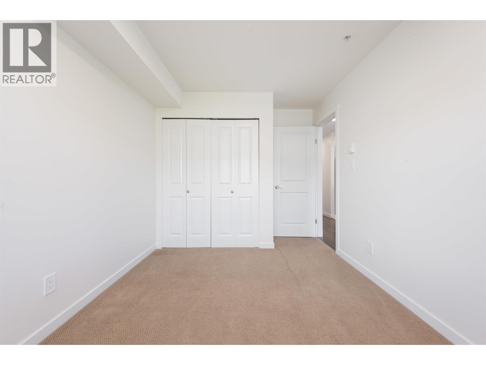 Photo 8 of 303 2373 Atkins Avenue, Port Coquitlam BC