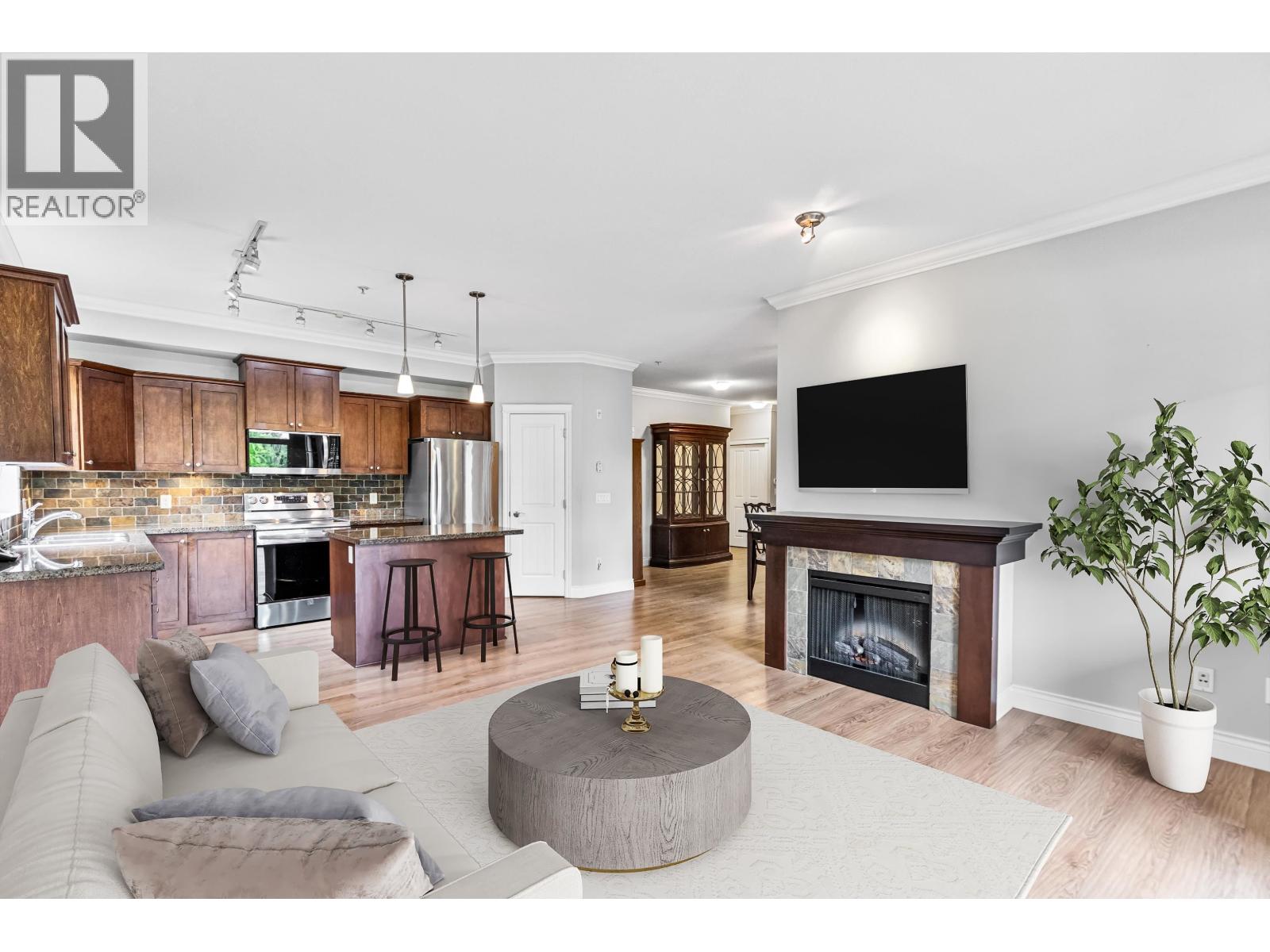 Photo 6 of 126 12258 224 Street, Maple Ridge BC