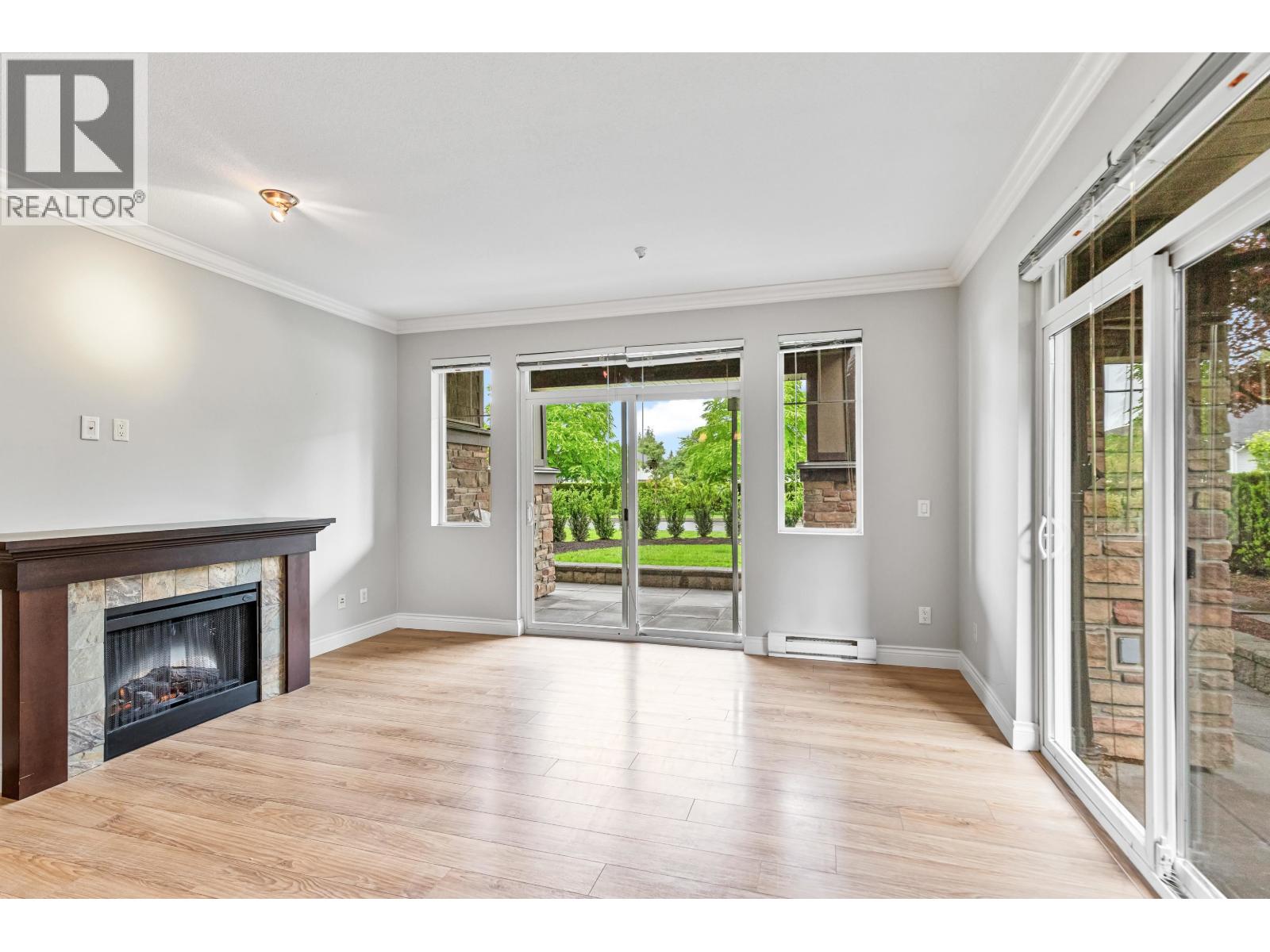 Photo 8 of 126 12258 224 Street, Maple Ridge BC