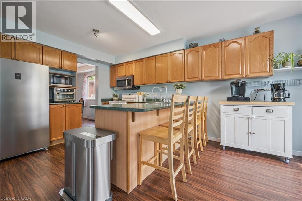 Photo 25 of 224 Pineland Court, Waterloo ON