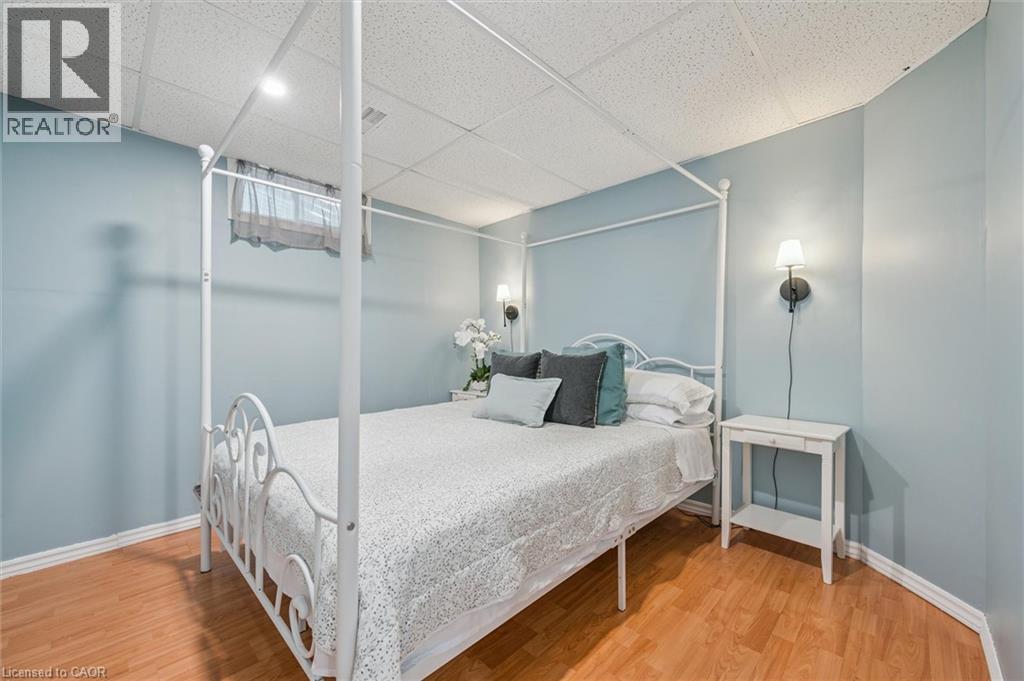 Photo 24 of 224 Pineland Court, Waterloo ON