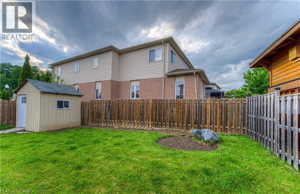 Photo 19 of 139 Pebblecreek Drive, Kitchener ON
