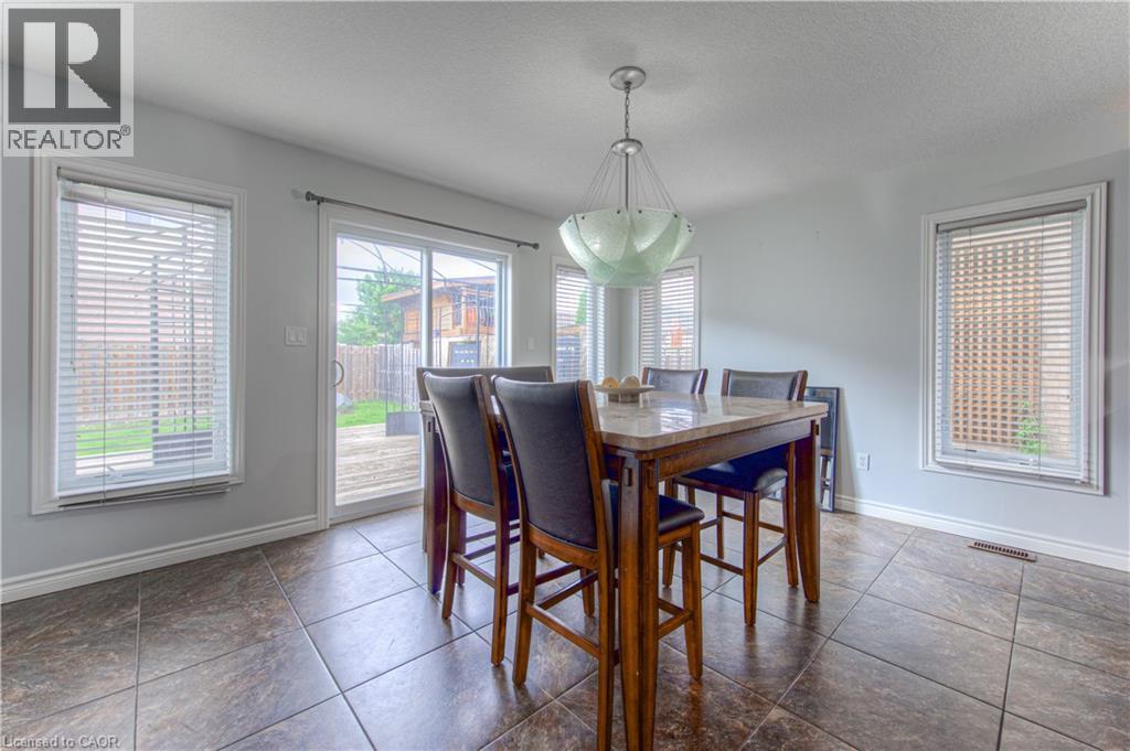 Photo 2 of 139 Pebblecreek Drive, Kitchener ON