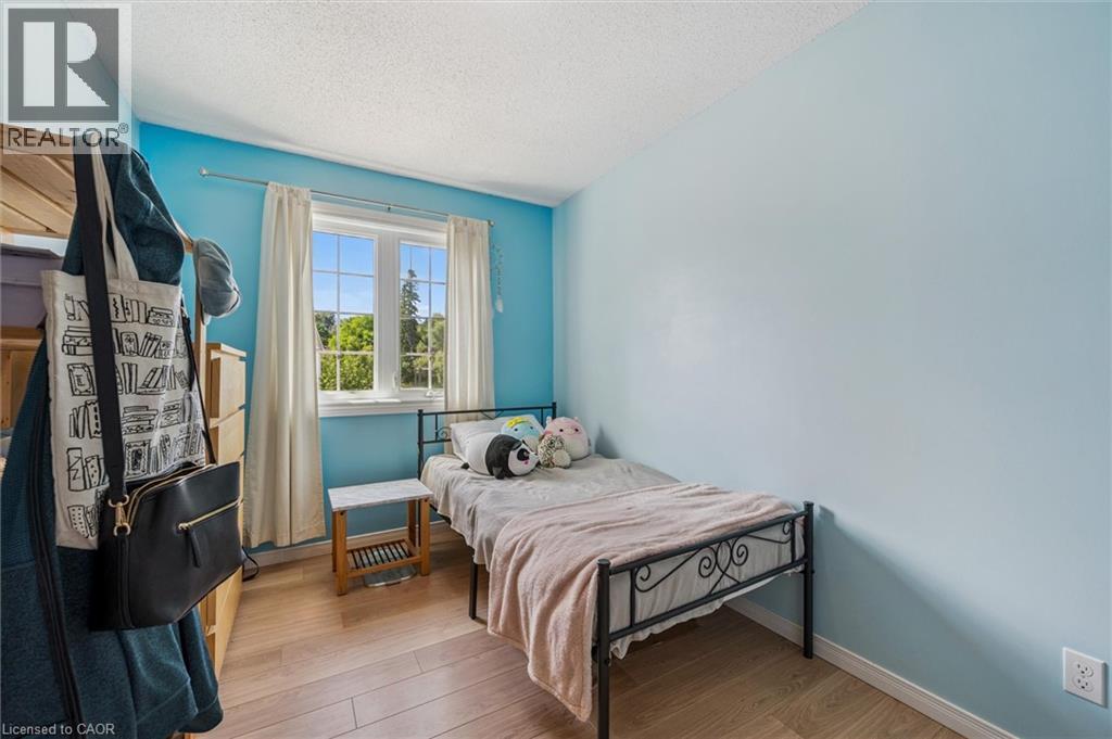 Photo 21 of 23 Howe Drive Unit 8, Kitchener ON
