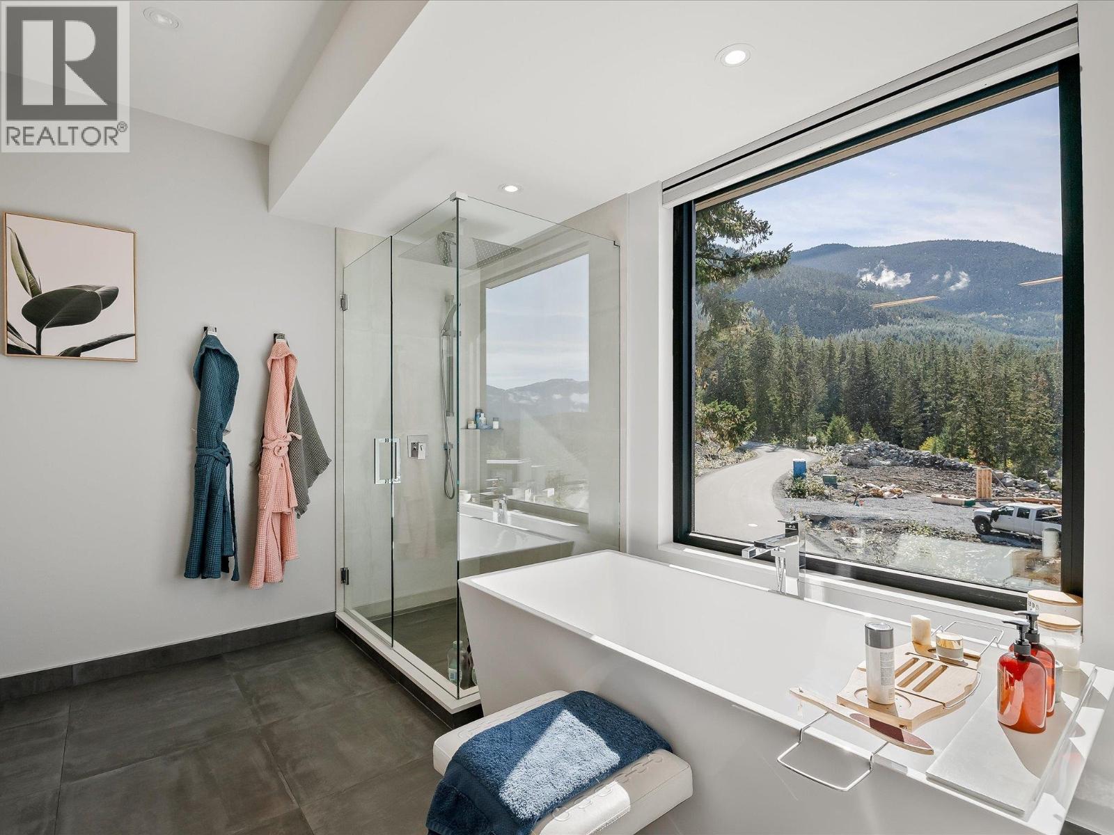9292 STELLAR'S WAY, Whistler