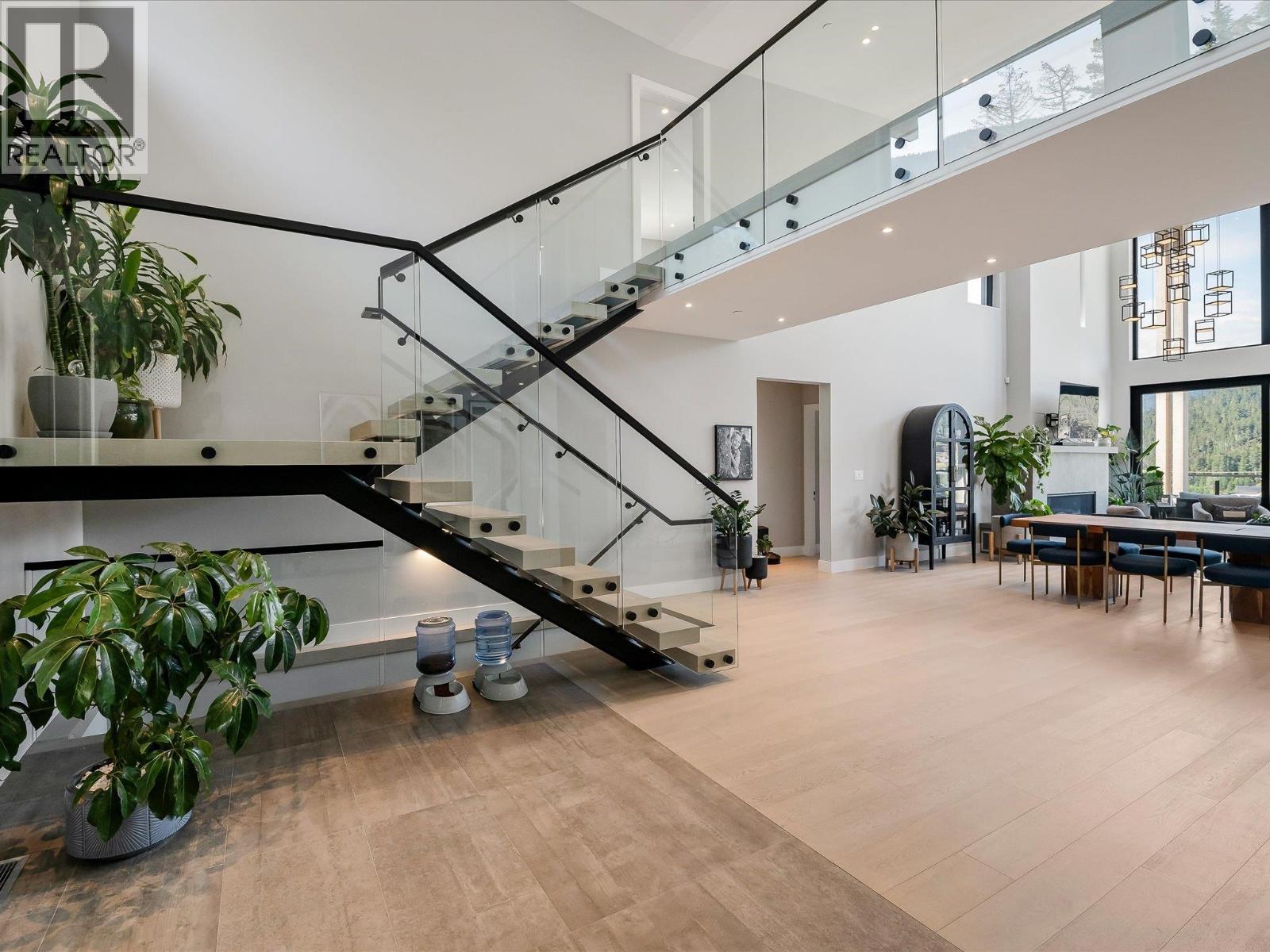 9292 STELLAR'S WAY, Whistler