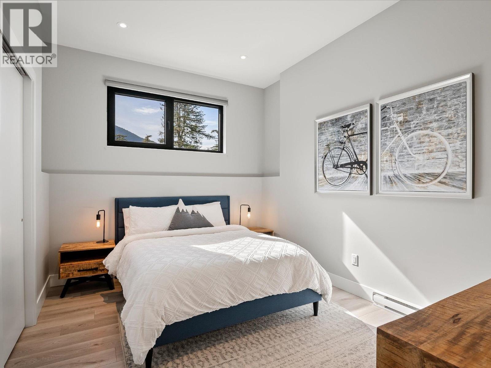 9292 STELLAR'S WAY, Whistler