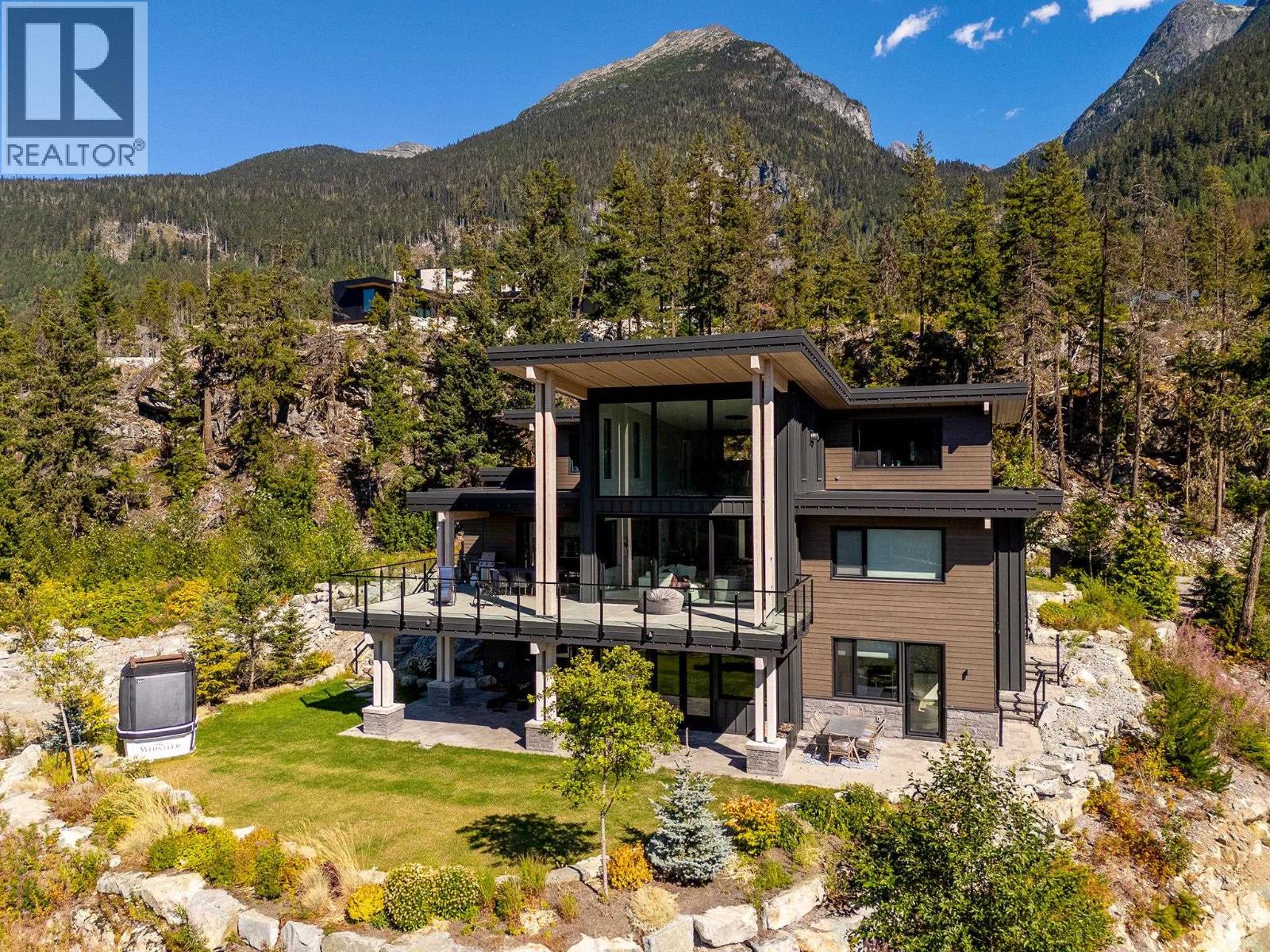 9292 STELLAR'S WAY, Whistler