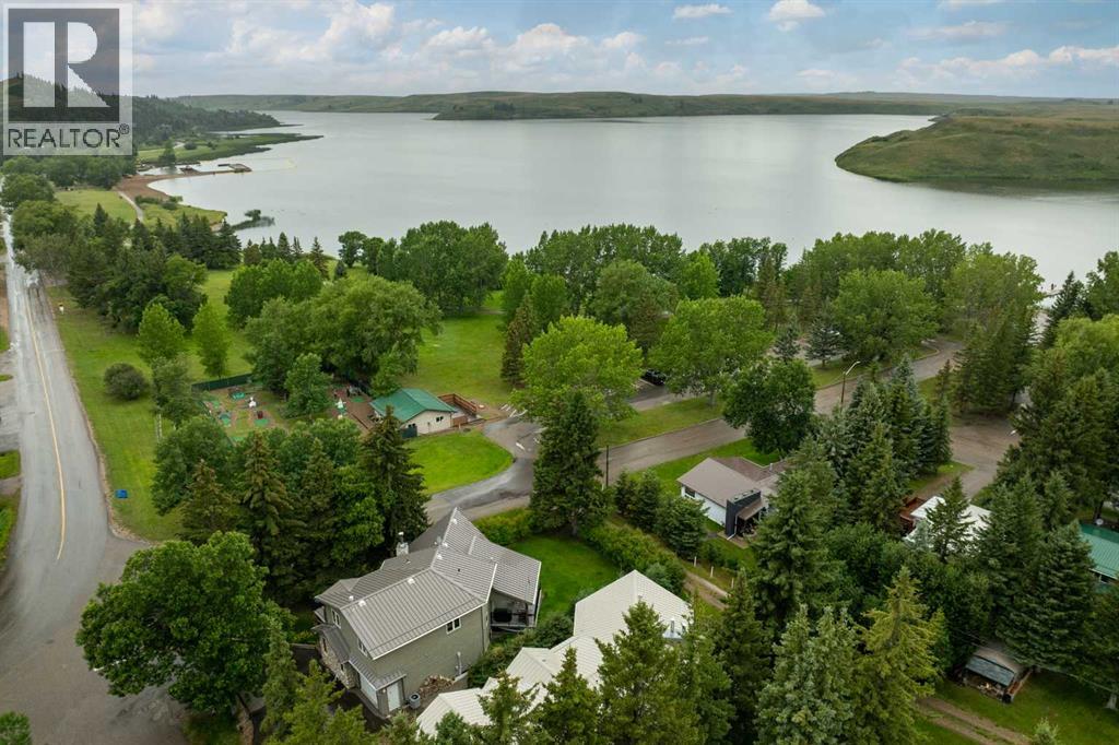 Photo 12 of 306 4 Avenue, Rural Cypress County AB
