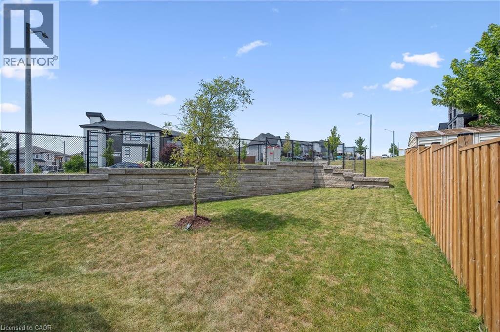 Photo 8 of 3 Ridgemount Street, Kitchener ON