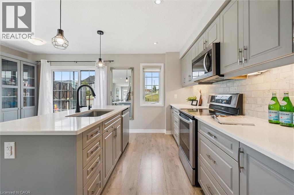 Photo 16 of 3 Ridgemount Street, Kitchener ON