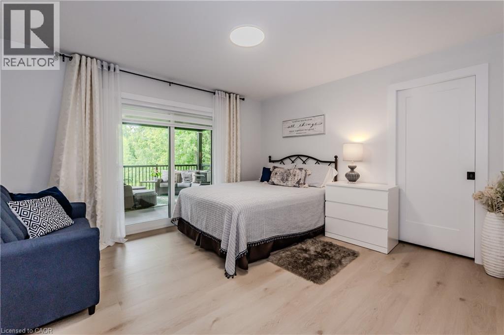 Photo 11 of 195 Riverbank Drive, Cambridge ON