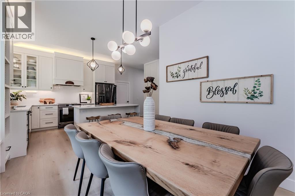Photo 4 of 195 Riverbank Drive, Cambridge ON