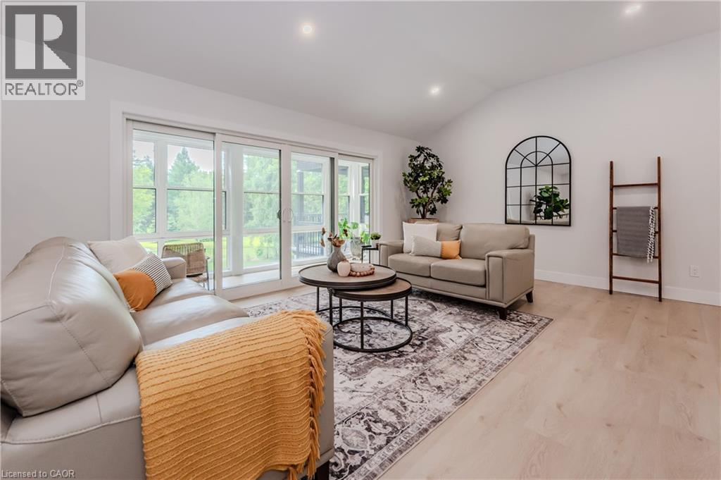 Photo 3 of 195 Riverbank Drive, Cambridge ON
