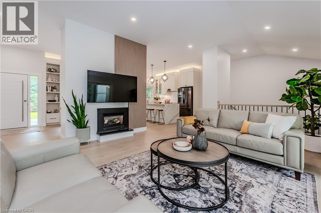 Photo 6 of 195 Riverbank Drive, Cambridge ON