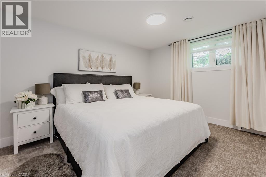 Photo 35 of 195 Riverbank Drive, Cambridge ON