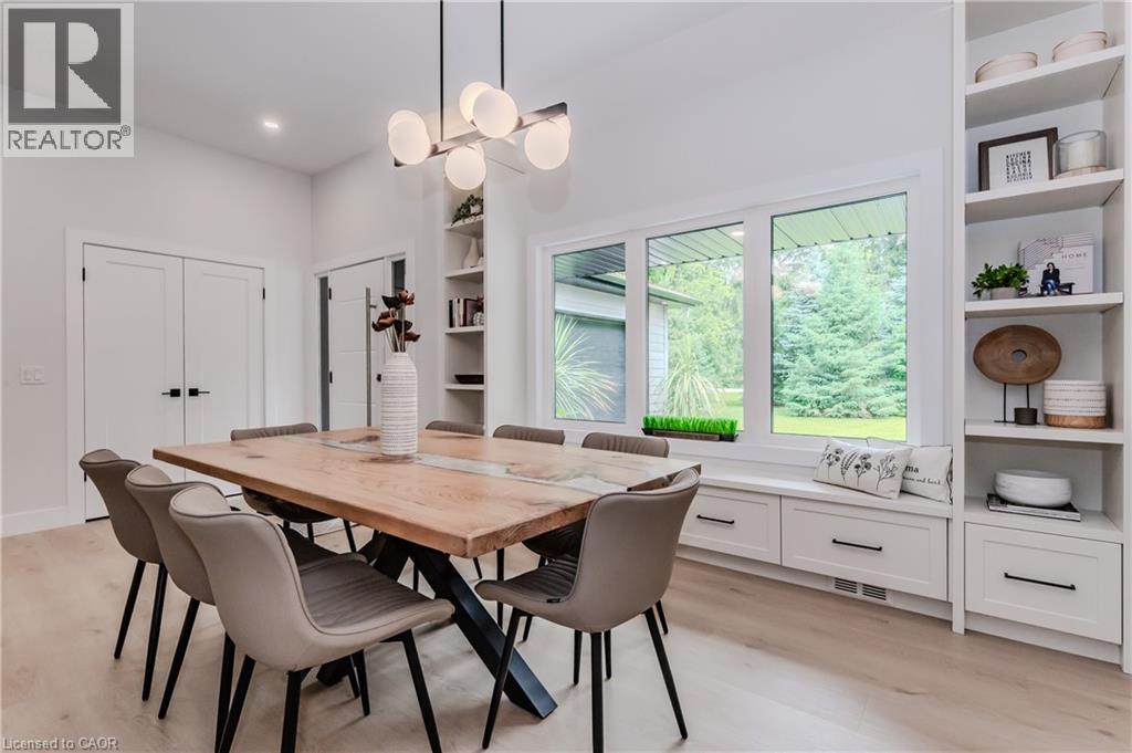 Photo 30 of 195 Riverbank Drive, Cambridge ON
