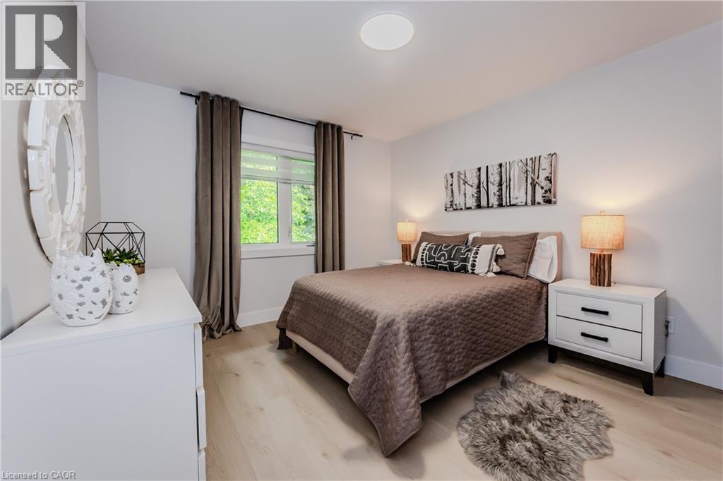 Photo 10 of 195 Riverbank Drive, Cambridge ON