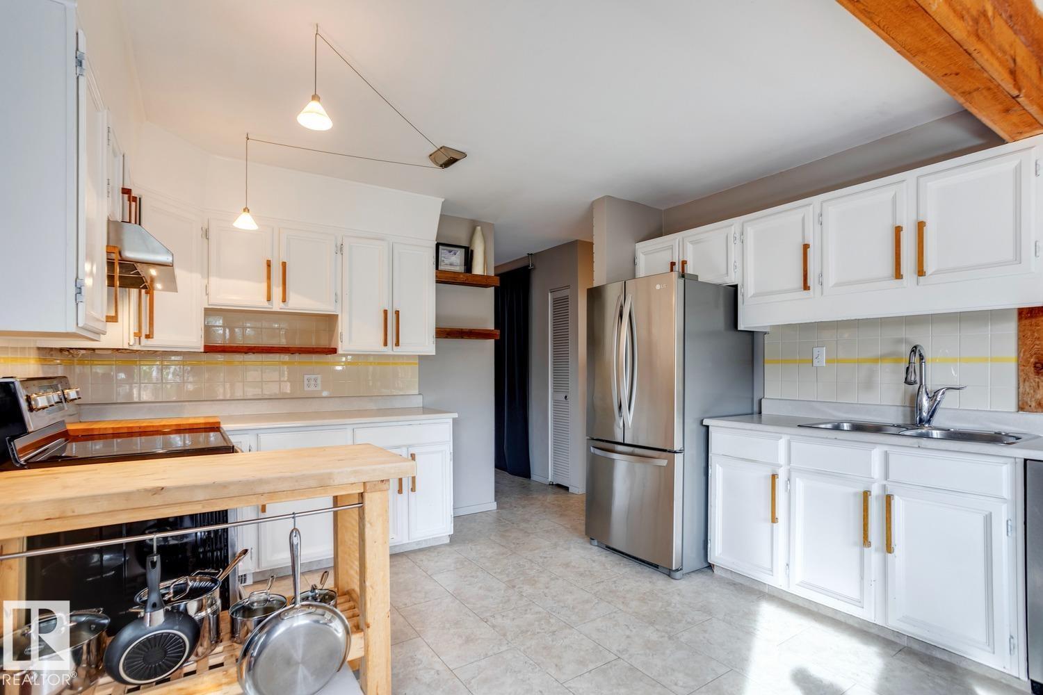 Photo 57 of 4907 114 B St Nw, Edmonton AB