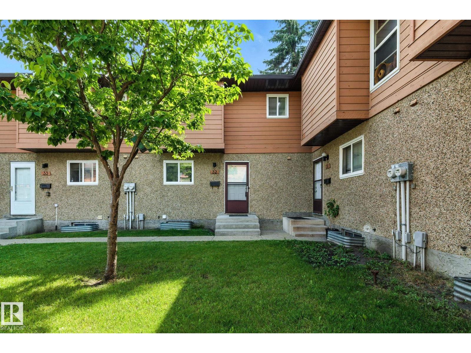 Photo 29 of 32 3812 20 Av Nw, Edmonton AB