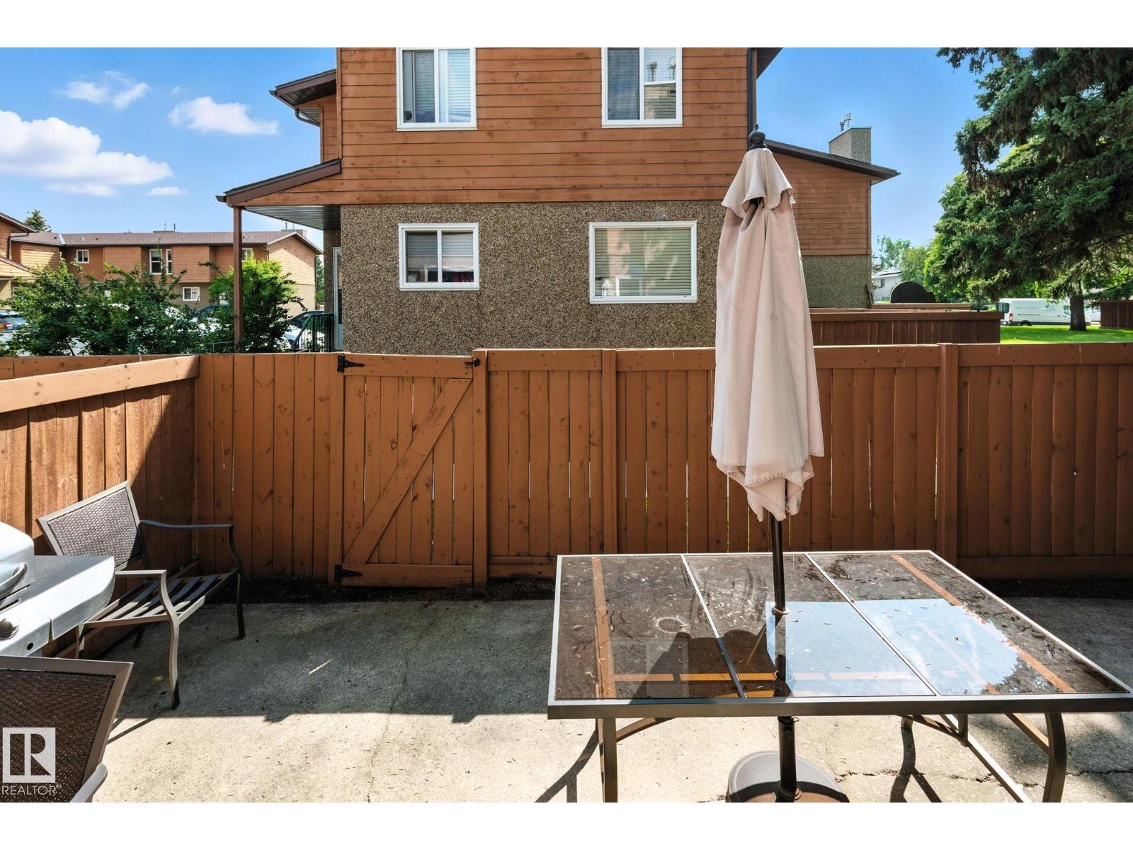 Photo 37 of 32 3812 20 Av Nw, Edmonton AB