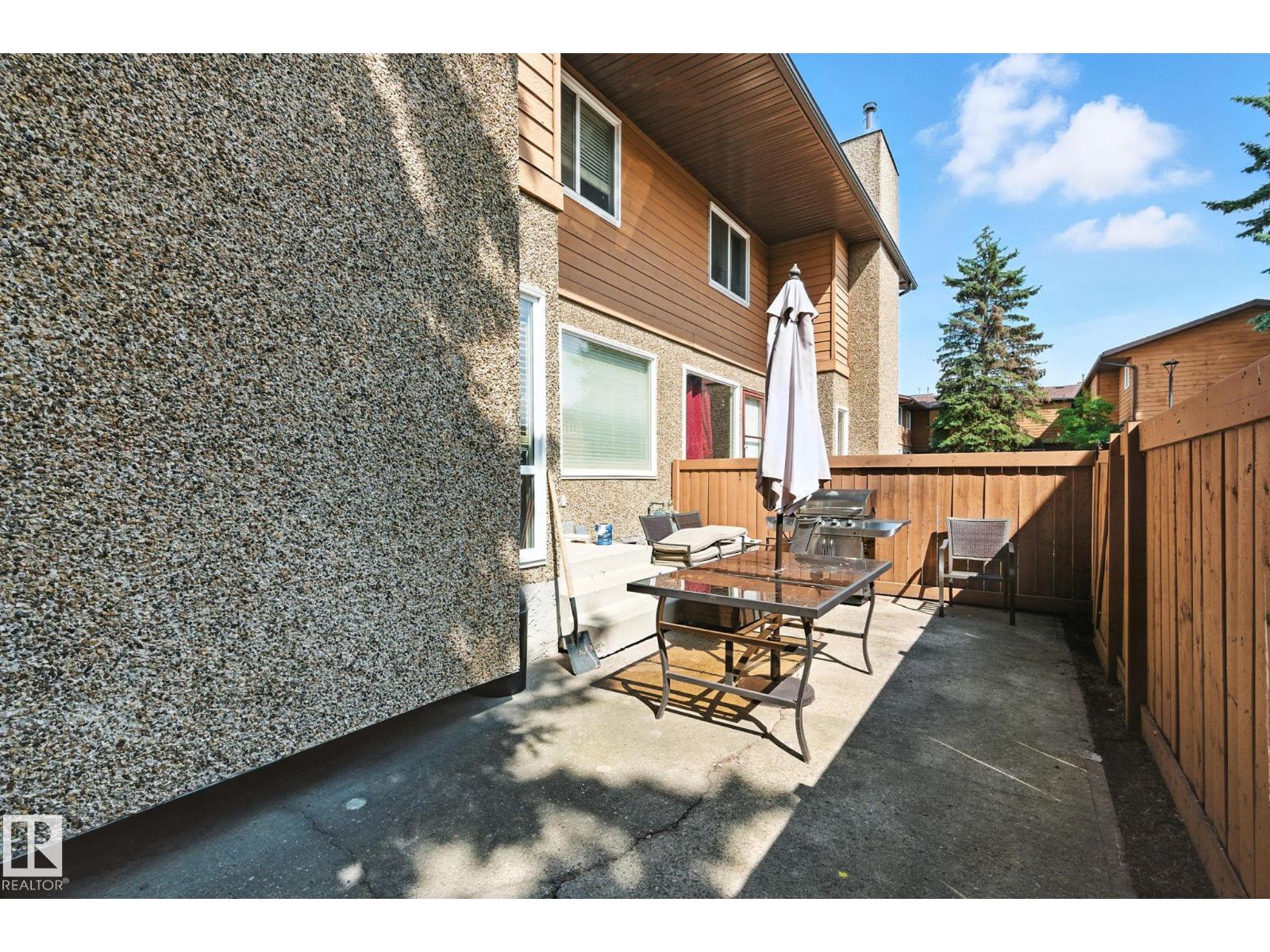 Photo 14 of 32 3812 20 Av Nw, Edmonton AB
