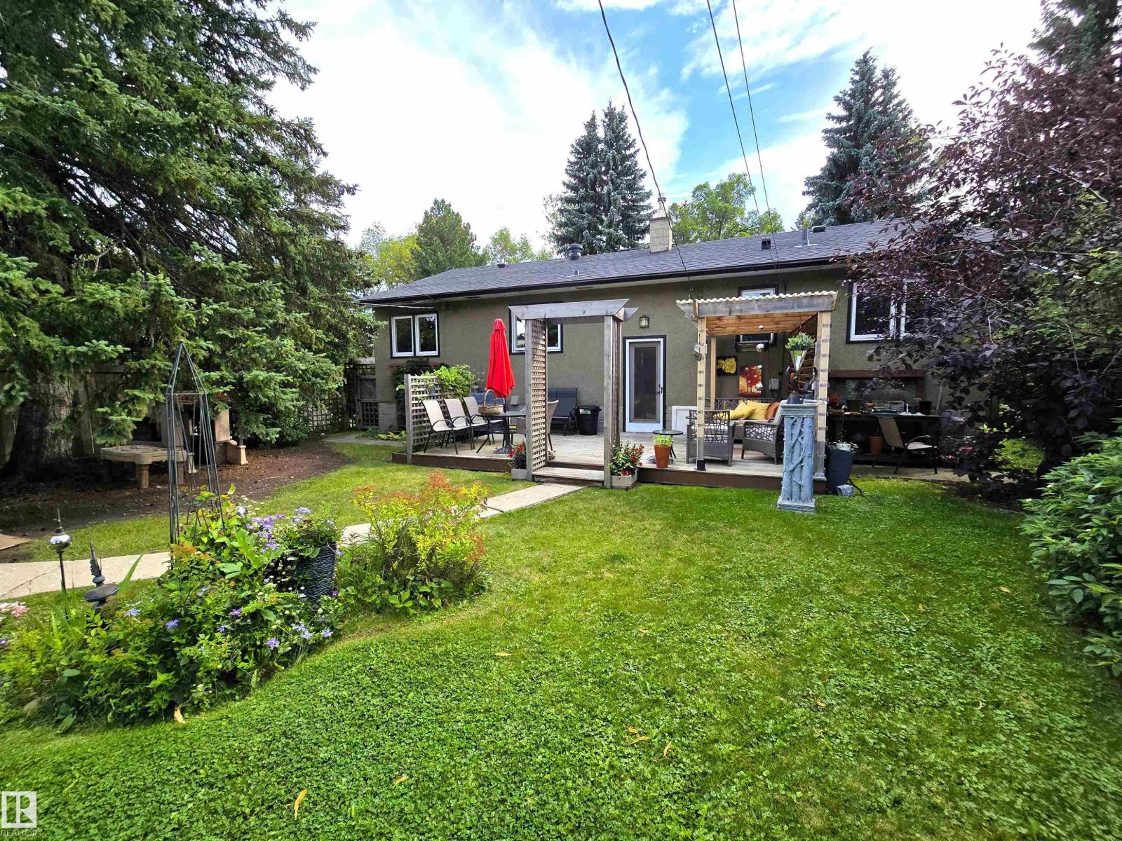 Photo 12 of 13924 107 A Av Nw, Edmonton AB