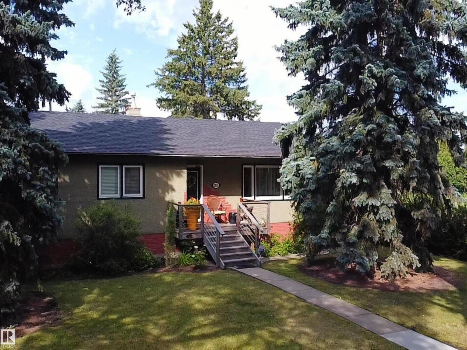 Photo 9 of 13924 107 A Av Nw, Edmonton AB