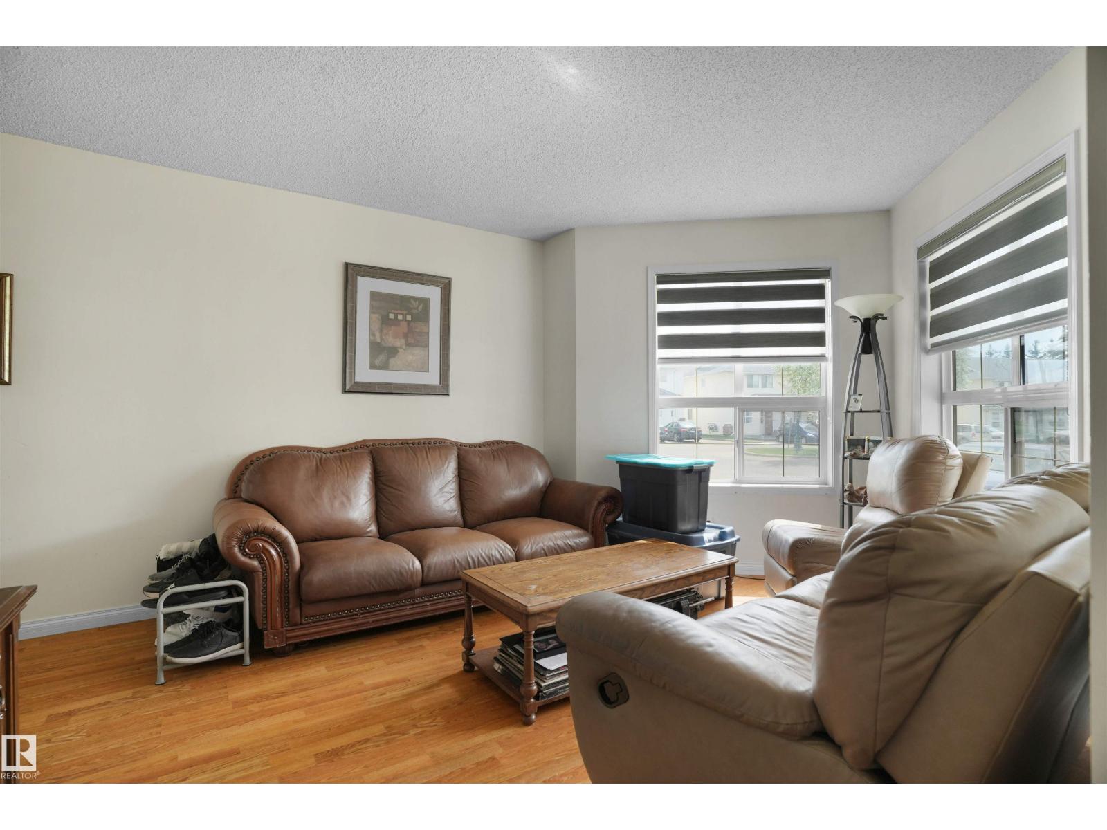 Photo 14 of 5 1033 Youville Dr Nw, Edmonton AB
