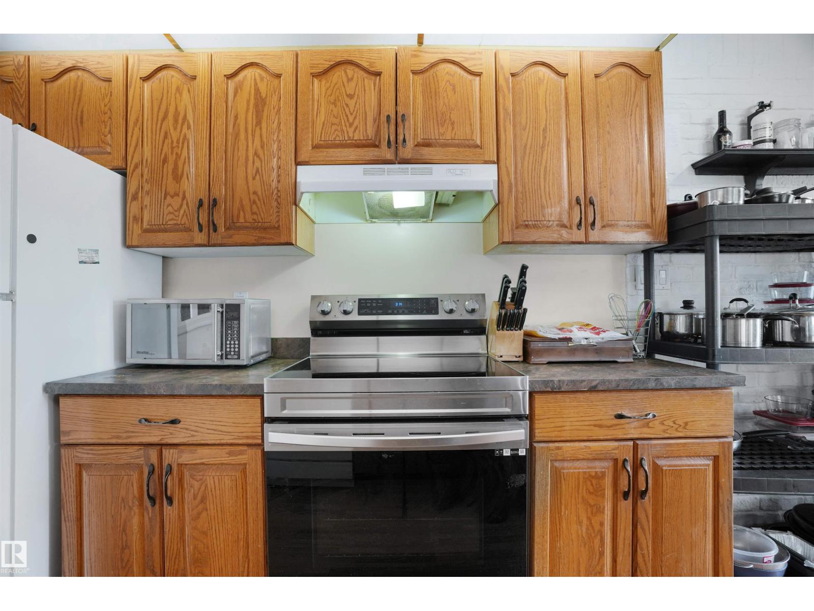 Photo 27 of 5 1033 Youville Dr Nw, Edmonton AB
