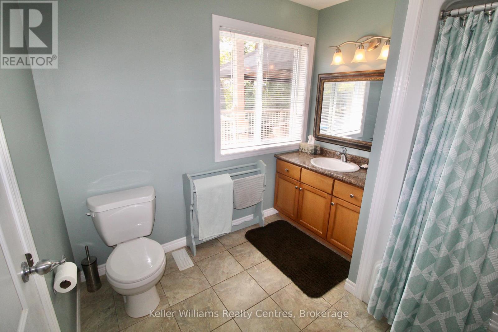 Photo 16 of 275 South Street E, West Grey ON