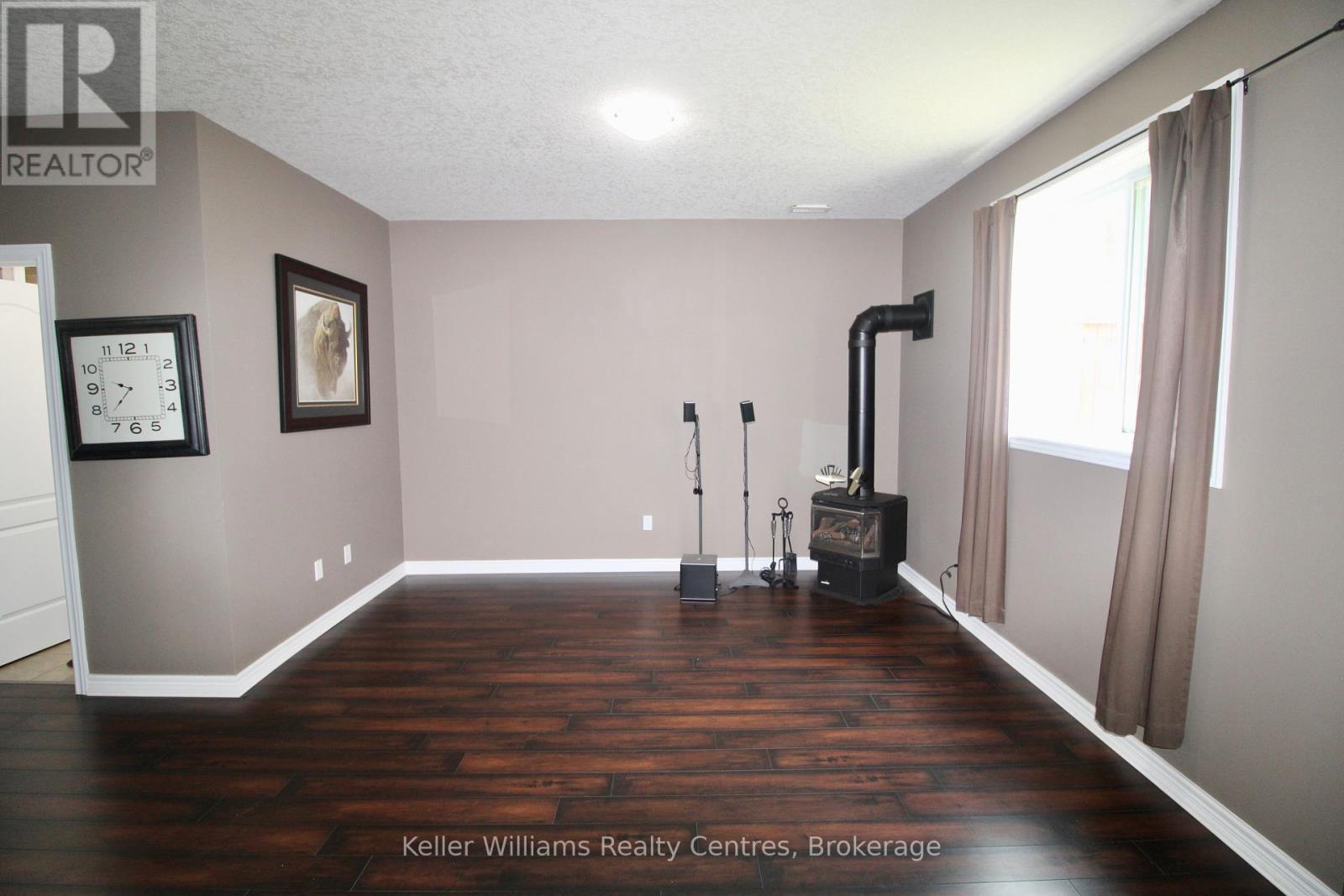 Photo 22 of 275 South Street E, West Grey ON