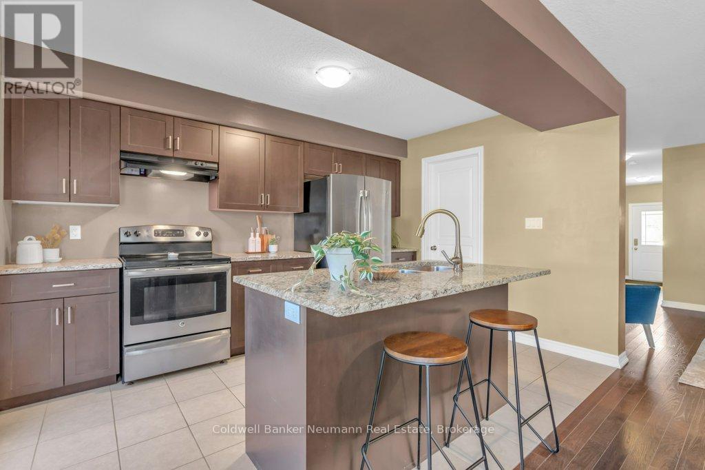 Photo 13 of 14 Jeffrey Drive, Guelph ON