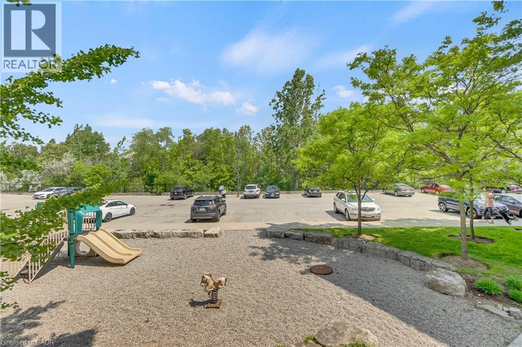 Photo 15 of 950 Highland Road W Unit B 12, Kitchener ON